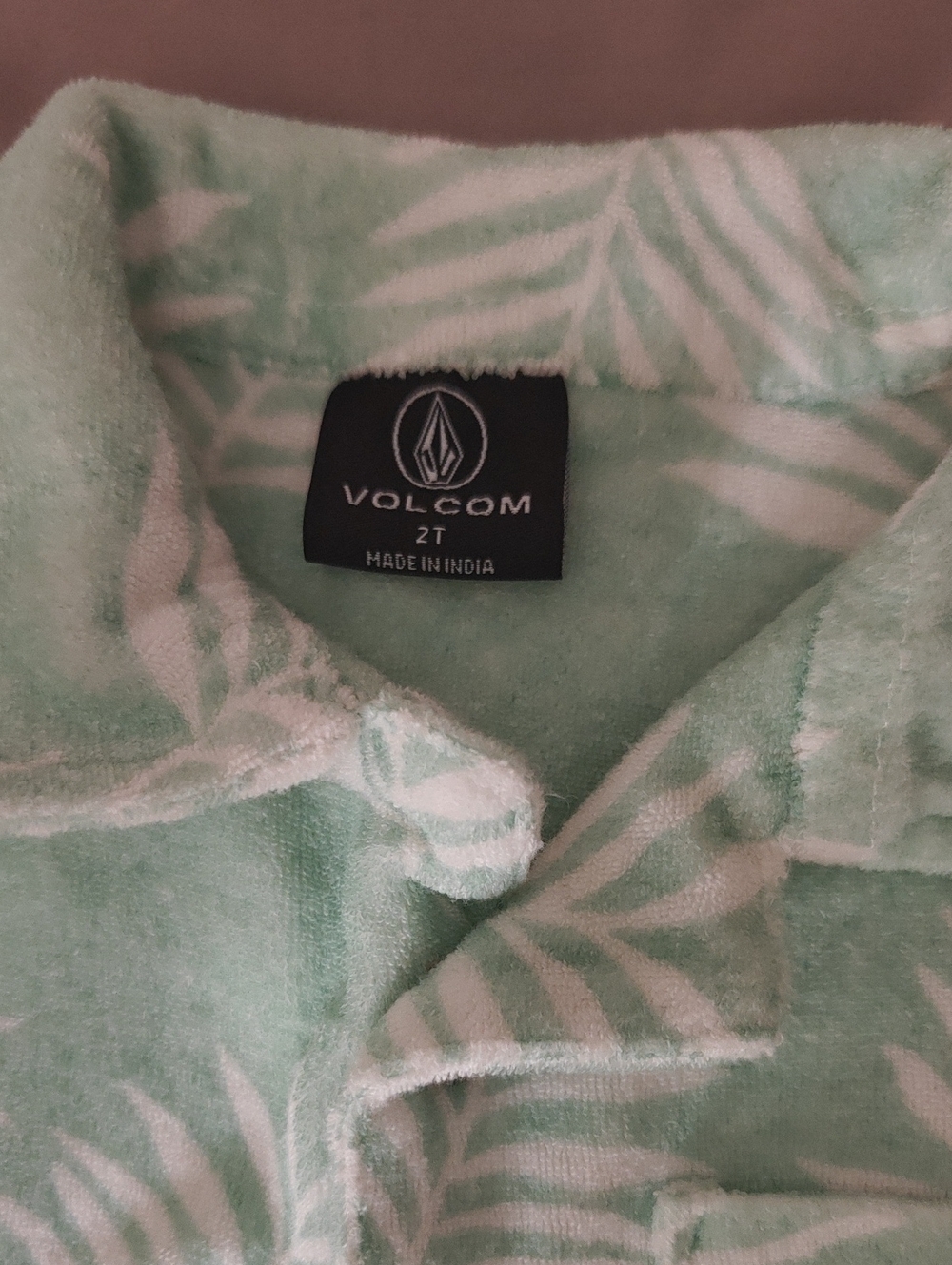 Volcom Set - Picture 2 of 3
